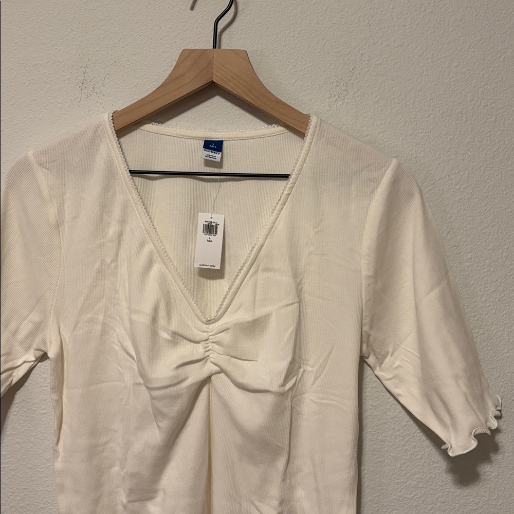 Old Navy Ruffle-Trim Ribbed Top - Picture 7 of 9
